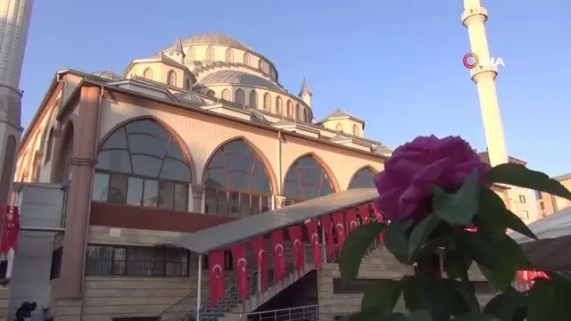 Cami ve mezarlıklarda aşı standı kuruldu Cami ve mezarlıklarda aşı standı kuruldu