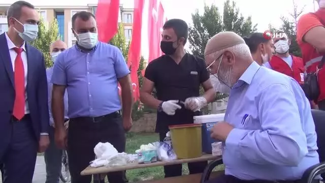 Cami ve mezarlıklarda aşı standı kuruldu