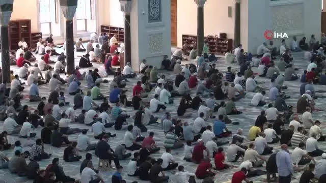 Çamlıca Cami'nde bayram namazı coşkusu