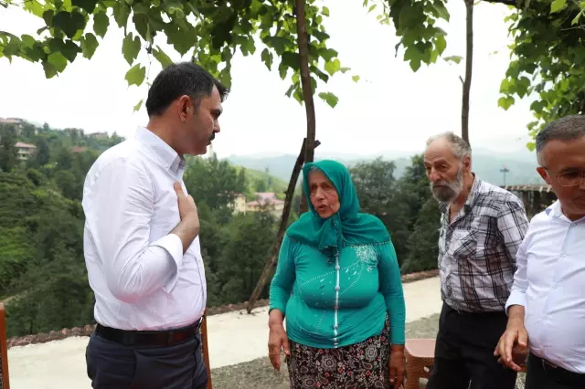 Çevre ve Şehircilik Bakanı Kurum, Rize'de heyelanda kaybolan vatandaşın ailesini ziyaret etti Açıklaması