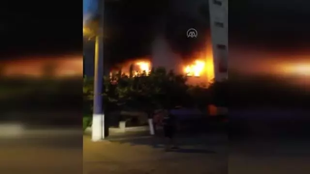 Çıkan yangında bir ev kullanılamaz hale geldi Çıkan yangında bir ev kullanılamaz hale geldi