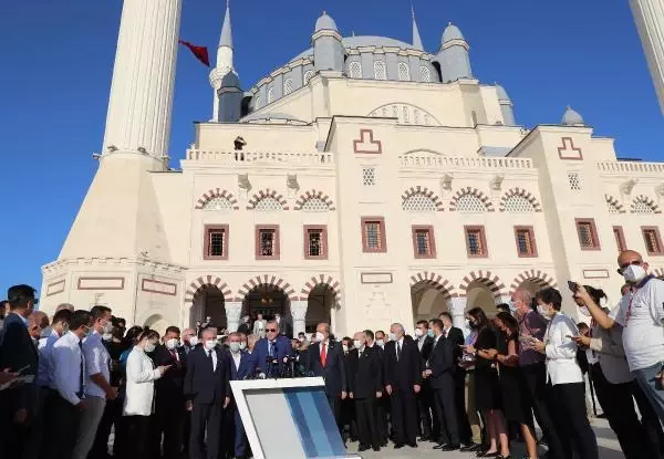 Cumhurbaşkanı Erdoğan: Biz artık Kuzey Güney demek istemiyoruz. Artık Kıbrıs Türkü diyoruz