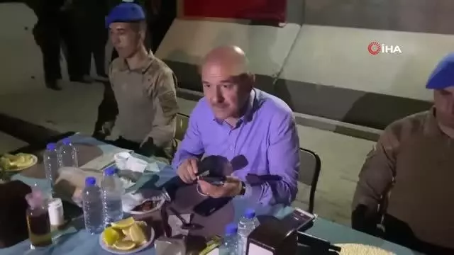 Son dakika haberi! Cumhurbaşkanı Erdoğan, Şehit Jandarma Uzman Çavuş Tuncay Arslan Üs Bölgesi'ndeki askerin bayramını kutladı Son dakika haberi! Cumhurbaşkanı Erdoğan, Şehit Jandarma Uzman Çavuş Tuncay Arslan Üs Bölgesi'ndeki askerin bayramını kutladı