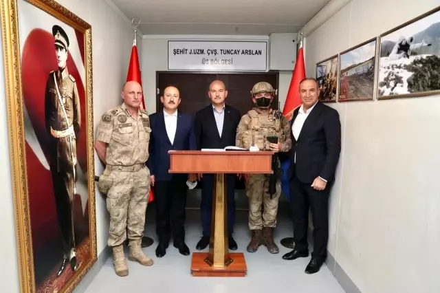 Cumhurbaşkanı Erdoğan, Şehit Jandarma Uzman Çavuş Tuncay Arslan Üs Bölgesi'ndeki askerin bayramını kutladı
