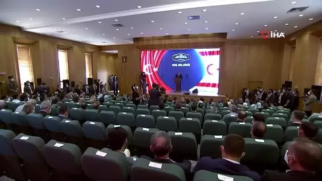Cumhurbaşkanı Recep Tayyip Erdoğan, Lefkoşa'da gerçekleştirilen toplu açılış töreninde 'Ada'nın eşit ve ortak sahibi olan Kıbrıs Türkleri, Rumların...