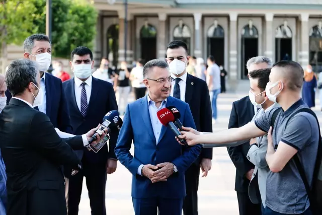 Cumhurbaşkanı Yardımcısı Fuat Oktay, bayram namazını Millet Camisi'nde kıldı Açıklaması Cumhurbaşkanı Yardımcısı Fuat Oktay, bayram namazını Millet Camisi'nde kıldı Açıklaması