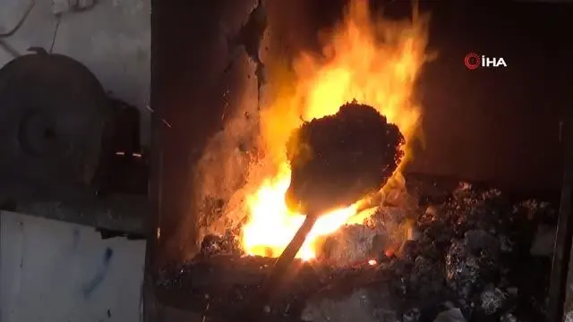 Demirci ustalarının Kurban mesaisi