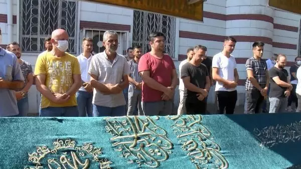 DENİZDE KAYBOLMUŞTU; CANSIZ BEDENİ BULUNAN İSA BAYDAL, SON YOLCULUĞUNA UĞURLANDI