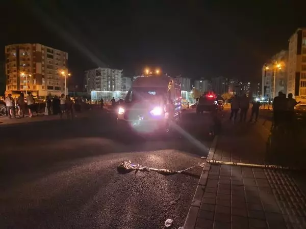 Son dakika haber... DİYARBAKIR'DA KAZA 1 ÖLÜ, 3 YARALI