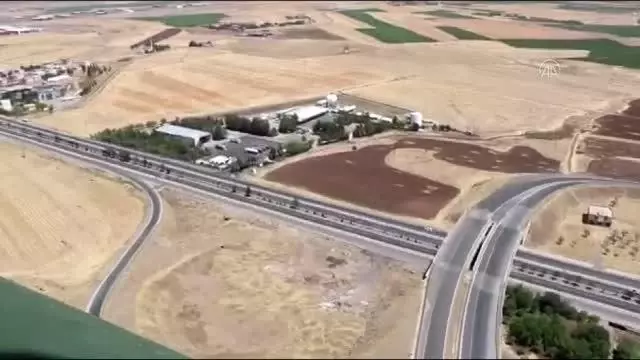 DİYARBAKIR - Jandarma, helikopter destekli denetim yaptı DİYARBAKIR - Jandarma, helikopter destekli denetim yaptı