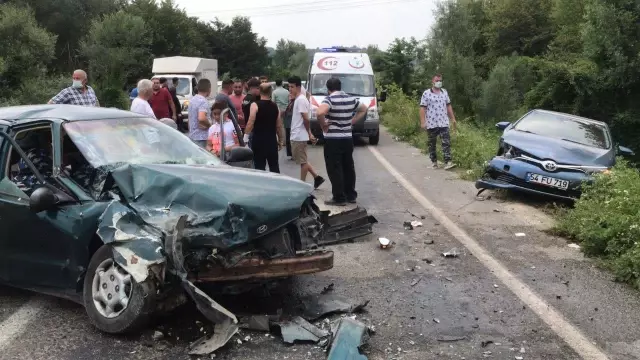 Yurt genelinde meydana gelen trafik kazalarıyla ilgili haberlerimizi derleyerek yayımlıyoruz. Saygılarımızla.