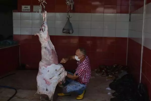 EDİRNE'DE 18 AYRI NOKTADA KURBAN KESİMİ YAPILDI