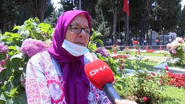 İSTANBUL ? EDİRNEKAPI ŞEHİTLİĞİ'NDE BAYRAM ZİYARETLERİ