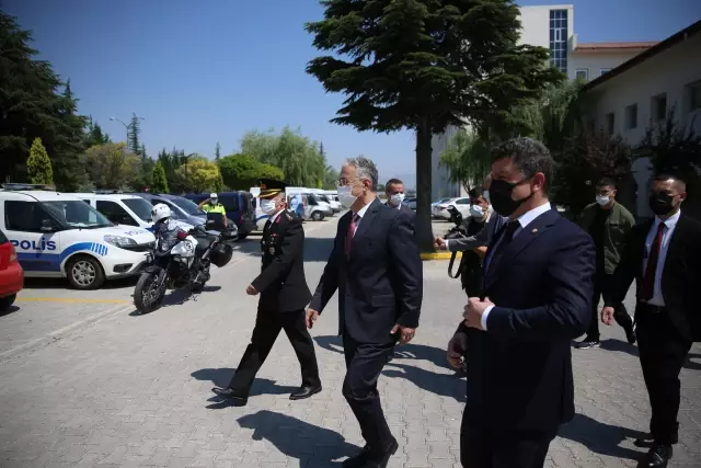 ESKİŞEHİR - Vali Ayyıldız, Gara şehidi Mevlüt Kahveci'nin ailesini ziyaret etti
