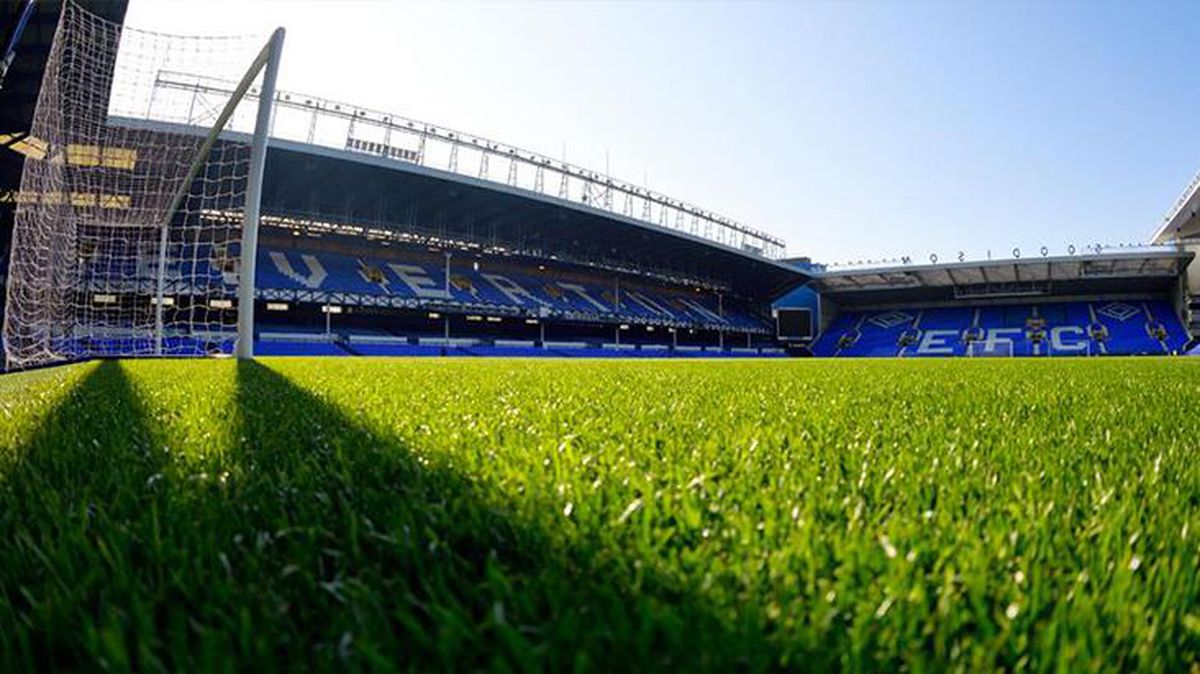 Everton'da forma giyen bir futbolcu, çocuk istismarı iddiasıyla tutuklandı