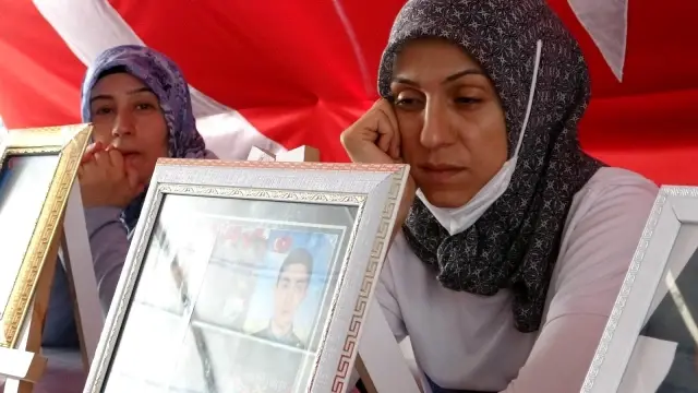 Evlat nöbetindeki aileler Kurban Bayramına hüzünlü girdi