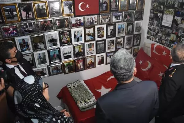 GARA ŞEHİDİ OĞLUNUN ANISINI, ODASINDA YAŞATIYOR