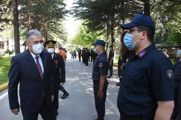 GARA ŞEHİDİ OĞLUNUN ANISINI, ODASINDA YAŞATIYOR