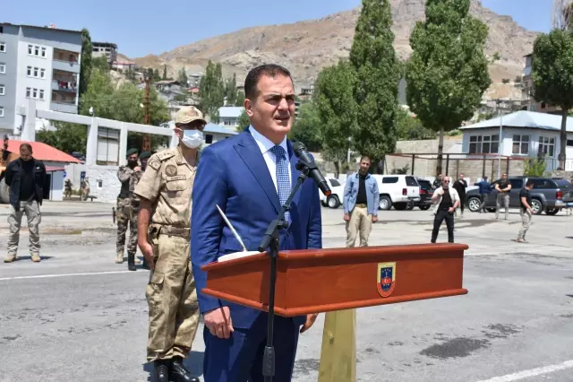 Vali Akbıyık, güvenlik güçleriyle bayramlaştı