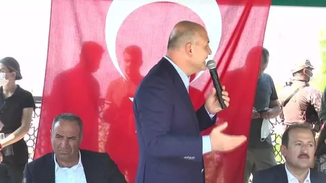 İçişleri Bakanı Soylu, bayramlaşma programına katıldı (2) İçişleri Bakanı Soylu, bayramlaşma programına katıldı (2)