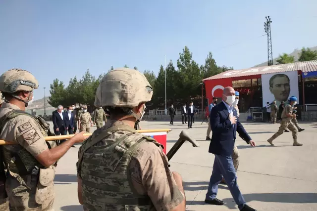 Son dakika haberleri! İçişleri Bakanı Soylu, Çakırsöğüt Jandarma Komando Tugay Komutanlığı'nda askerlerle bayramlaştı Açıklaması