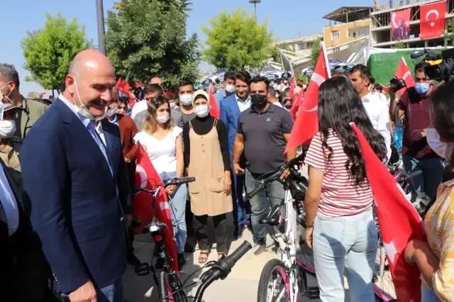 Son Dakika | İçişleri Bakanı Soylu, Şırnak'ta halkla bayramlaştı