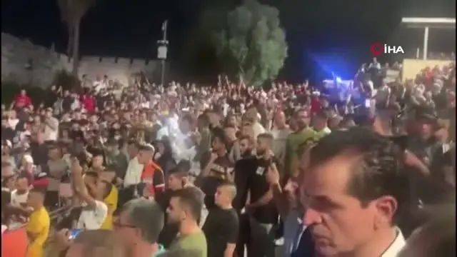 İsrail güçleri, bayramı kutlayan Filistinliler'e saldırdı