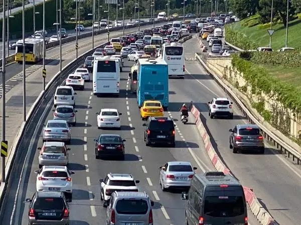 İSTANBUL'DA KURBAN BAYRAMI'NDA YOLLARDA SON DURUM