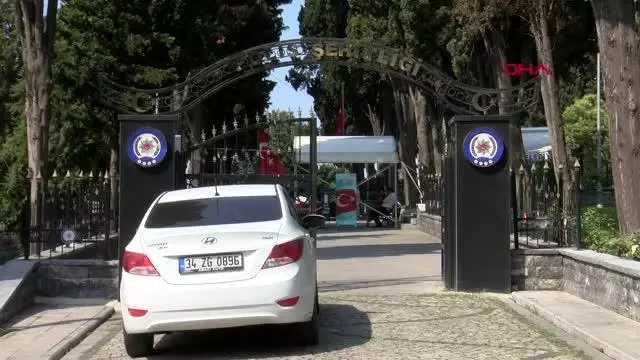 İSTANBUL ? EDİRNEKAPI ŞEHİTLİĞİ'NDE BAYRAM ZİYARETLERİ İSTANBUL ? EDİRNEKAPI ŞEHİTLİĞİ'NDE BAYRAM ZİYARETLERİ