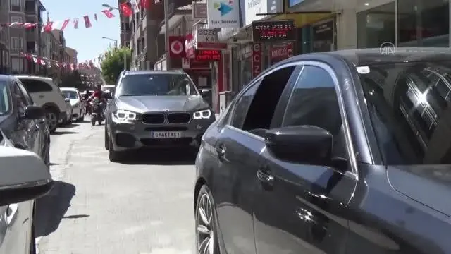 İsveç'teki gurbetçilerden memleketleri Kulu'ya 195 kurban yardımı