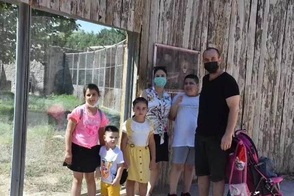 İzmir'in doğal yaşam parkında bayram yoğunluğu