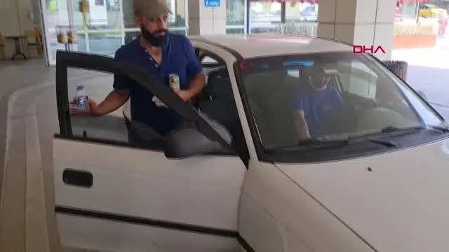 İZMİT'TE KURBAN KESİMİNDE YARALANANLAR HASTANELERE KOŞTU İZMİT'TE KURBAN KESİMİNDE YARALANANLAR HASTANELERE KOŞTU