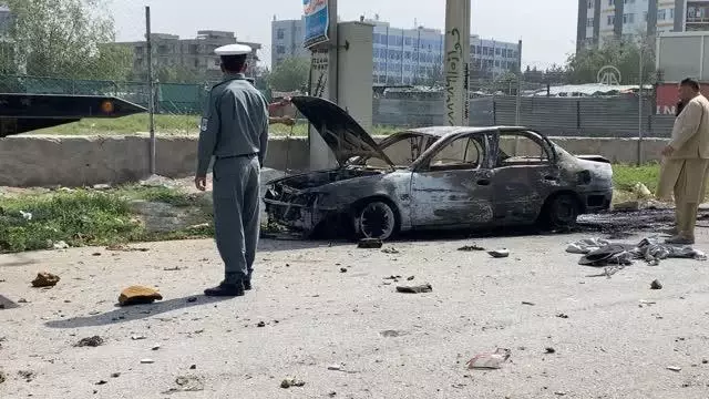 Kabil'de cumhurbaşkanlığı sarayı yakınına 3 roket mermisi isabet etti Kabil'de cumhurbaşkanlığı sarayı yakınına 3 roket mermisi isabet etti