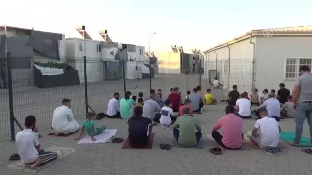 KAHRAMANMARAŞ - Konteyner kentte buruk bayram