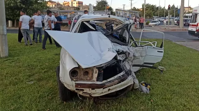 Son dakika haberi: Kahramanmaraş'ta ambulansla otomobil çarpıştı: 1 ölü, 3 yaralı