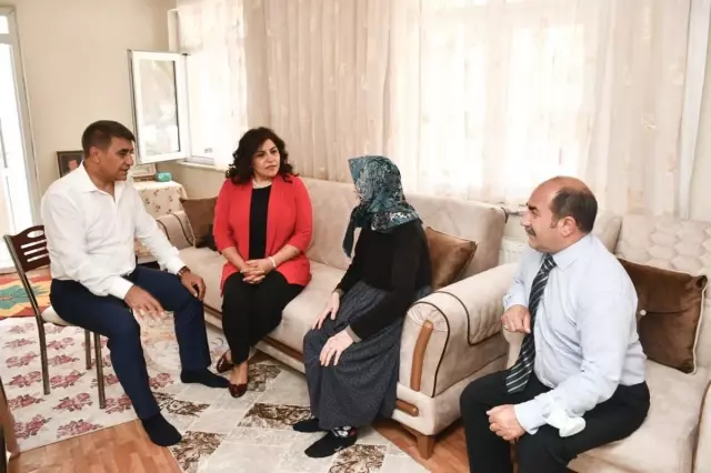 Son dakika haberleri | Karabük Valisi Gürel, şehit aileleri ve gazilerle bayramlaştı