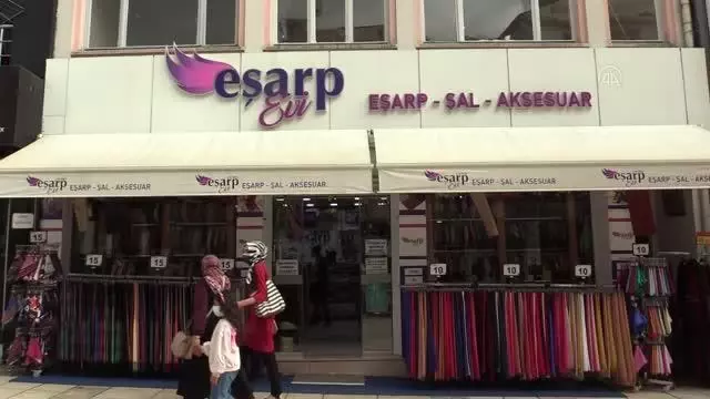 KASTAMONU - 'Kedi dostu' esnaf, deposunda can dostları için yuva kurdu KASTAMONU - 'Kedi dostu' esnaf, deposunda can dostları için yuva kurdu