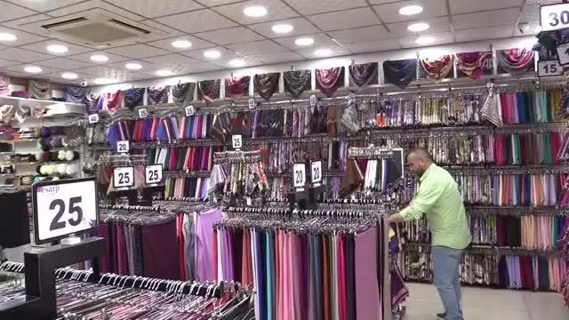 KASTAMONU - 'Kedi dostu' esnaf, deposunda can dostları için yuva kurdu