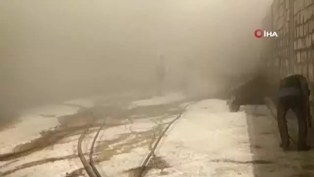 Kereste deposunda korkutan yangın Kereste deposunda korkutan yangın