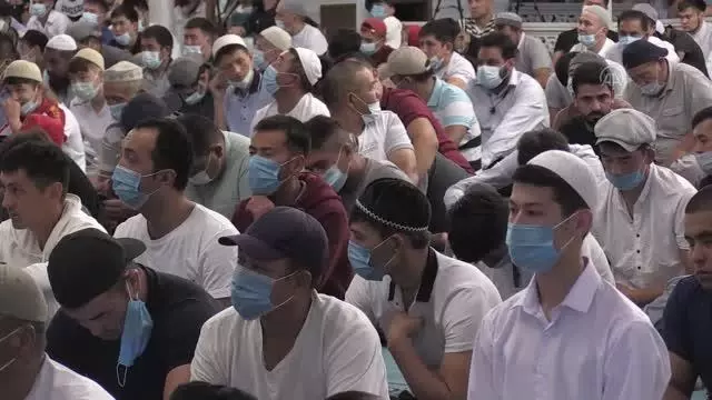 Kırgızistan'da Kurban Bayram namazı kılındı
