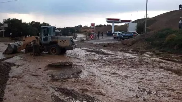 Kırgızistan'da sel: 1 ölü25 ev sular altında kaldı