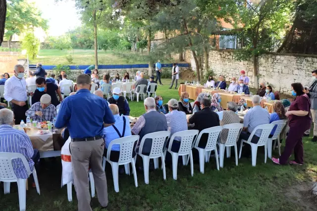 KIRKLARELİ - Vali Bilgin huzurevi sakinleriyle bayramlaştı