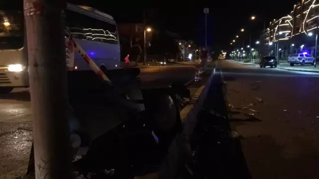 Kocaeli'de iki araç çarpıştı : 9 yaralı