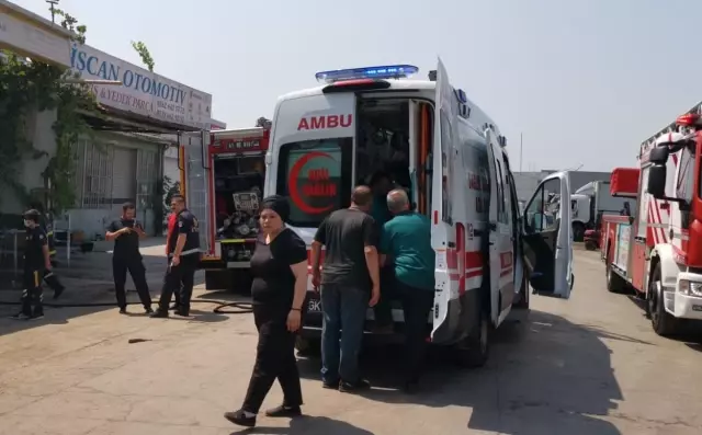 Son dakika haberleri... Kocaeli'de iş yerinde çıkan yangında 2 kişi dumandan etkilendi