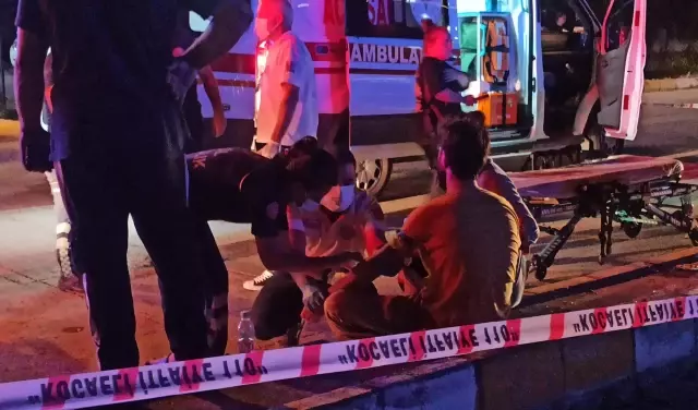Otomobille hafif ticari araç çarpıştı: 4'ü çocuk 10 yaralı