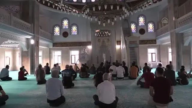 Kurban Bayramı namazı kılındı
