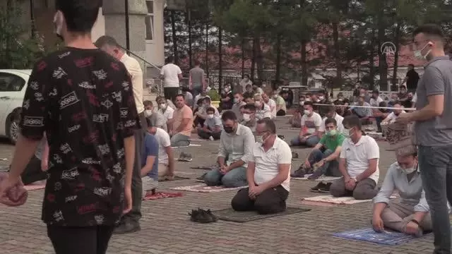 Kurban Bayramı namazı kılındı