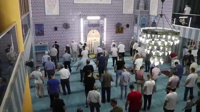 Kurban Bayramı namazı kılındı