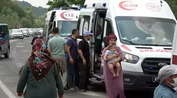 Son dakika haberleri | KURBAN KESİM ALANI YOLUNDA KAZA: 1'İ ÇOCUK 6 YARALI