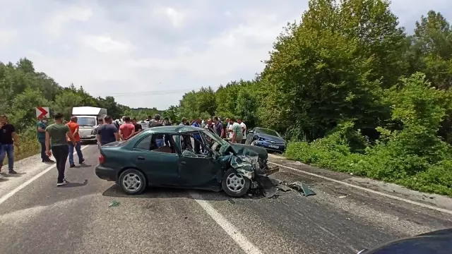 Son dakika haberleri: Kurban kesimi dönüşünde kaza: 6 yaralı Son dakika haberleri: Kurban kesimi dönüşünde kaza: 6 yaralı